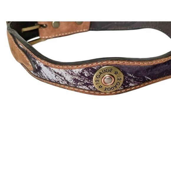 22" Nocona Genuine Leather & Camouflage Belt 12 Gauge Shell Accents & Brass Buck - Picture 5 of 7
